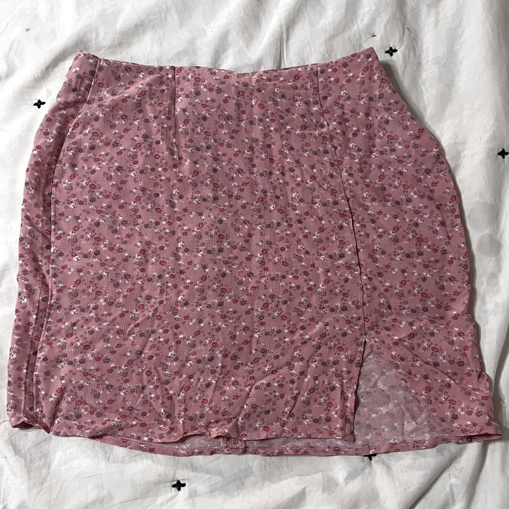Aeropostale pink floral mini skirt